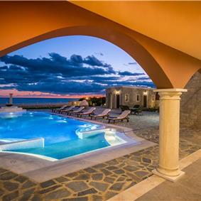 8 bedroom luxury villa with pool near Koutsounari, sleeps 16
